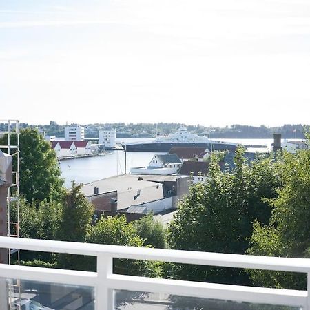 Ny Urban Leilighet Med Super Utsikt Haugesund Exterior foto