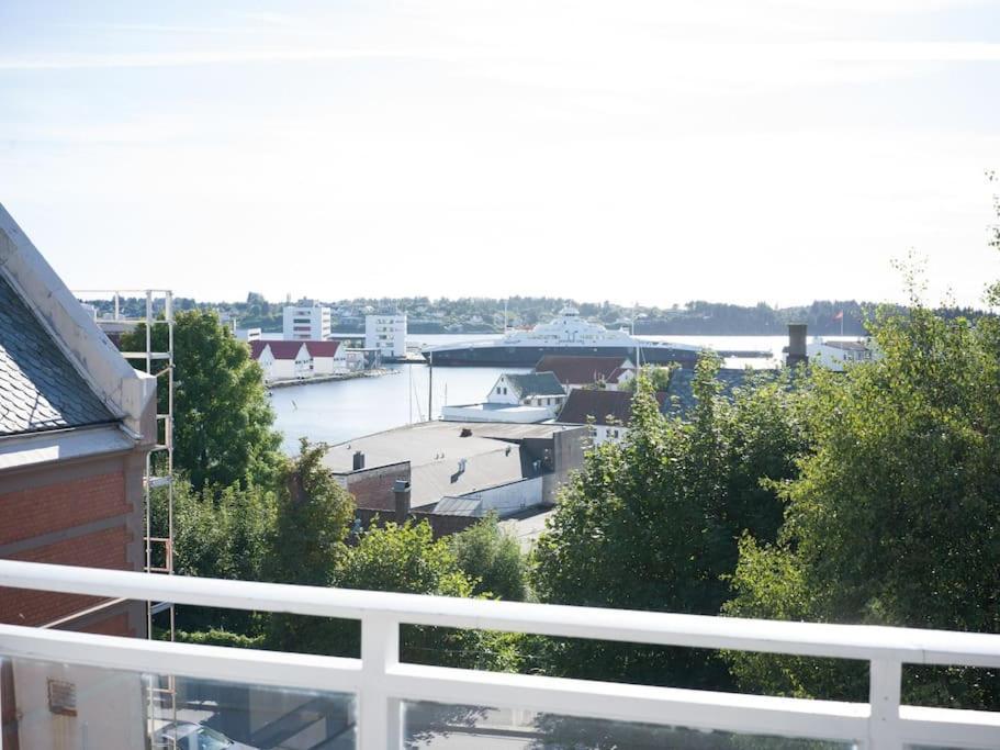 Ny Urban Leilighet Med Super Utsikt Haugesund Exterior foto