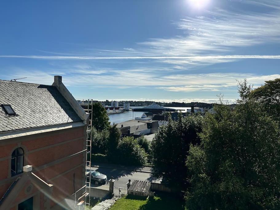 Ny Urban Leilighet Med Super Utsikt Haugesund Exterior foto