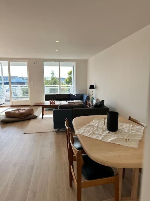 Ny Urban Leilighet Med Super Utsikt Haugesund Exterior foto